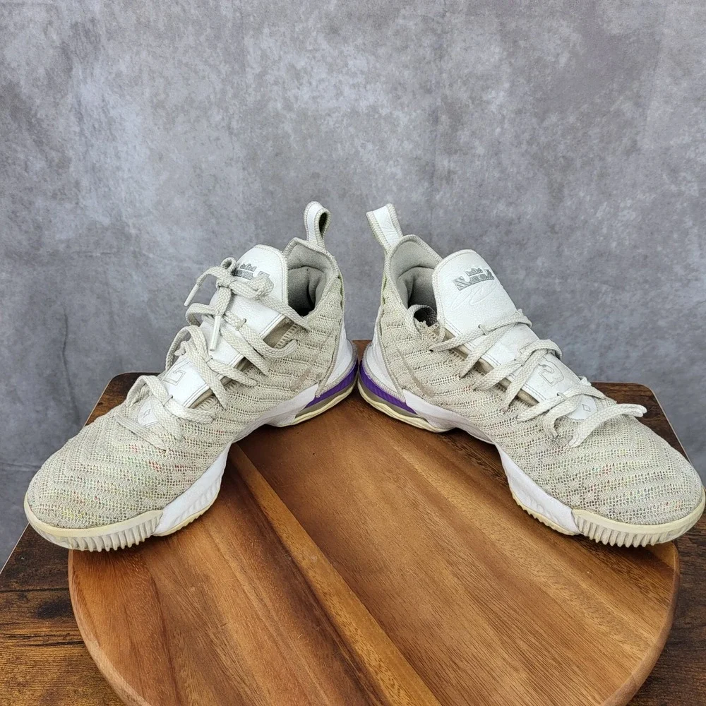Nike Lebron 16 Buzz Lightyear Basketball Shoes Boys 6.5 White Sneakers AQ2465102 - Picture 5 of 15